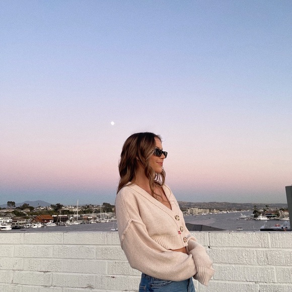 Meet your Posher, Nina - Picture 3 of 3